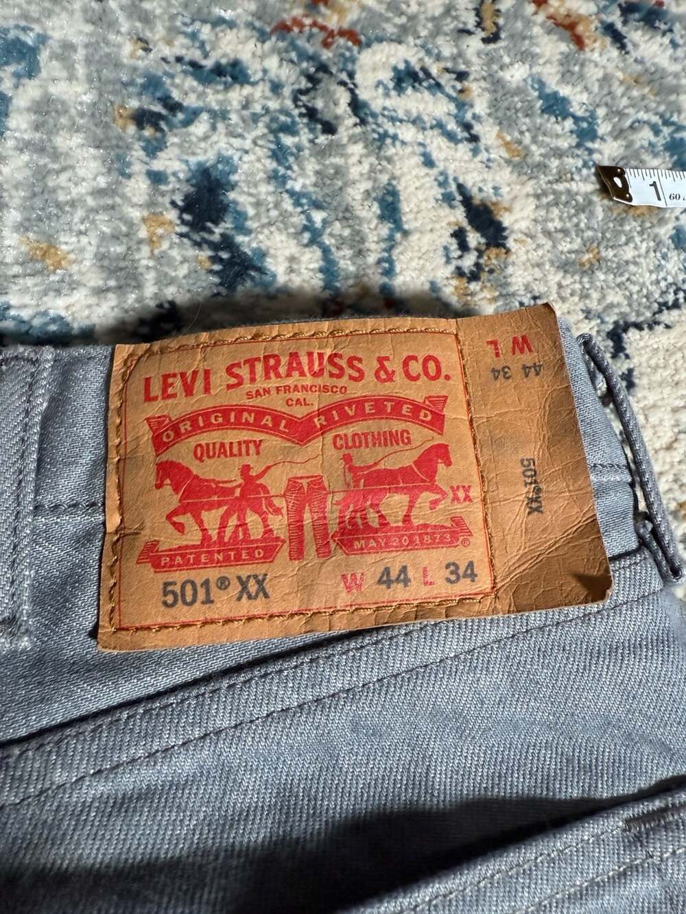 Levi's 501 Original Fit Jeans Mens 44x34 Gray Button Fly Straight Leg Denim - Picture 11 of 14